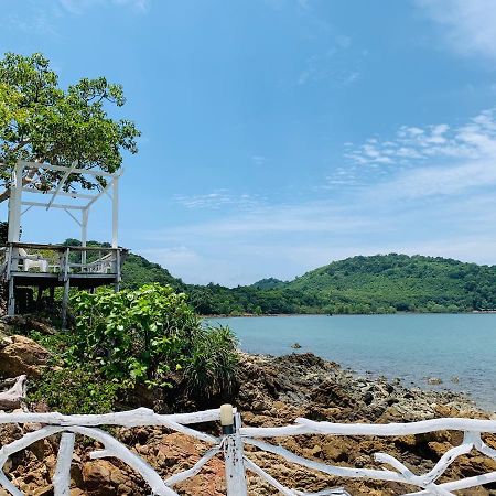 ホテル コ ジュム アオシ ビーチ ビュー ジュム島 エクステリア 写真